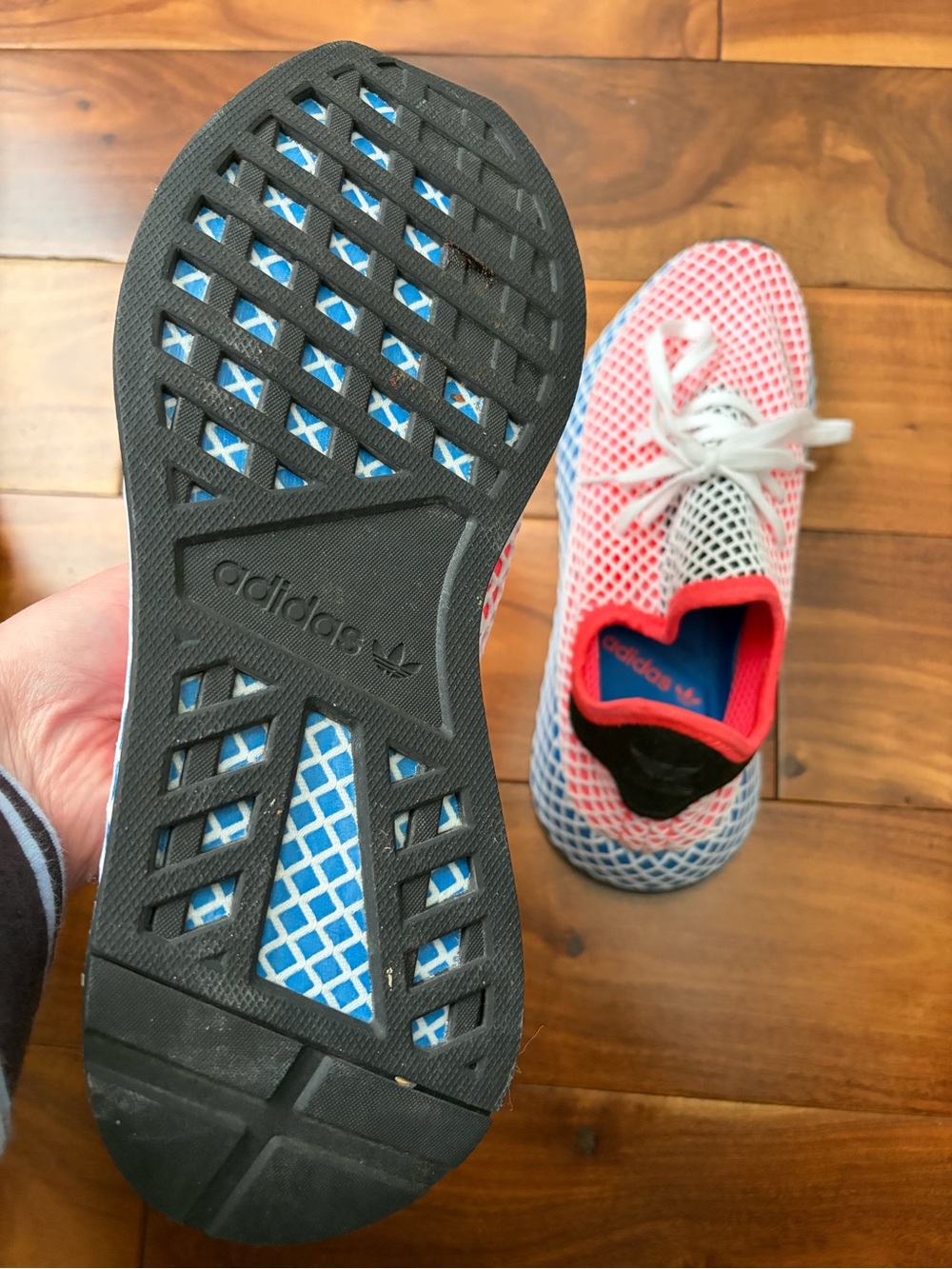 Adidas Deerupt Women’s Red & Blue Mesh Sports Shoes - Picture 5 of 7